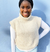 Indlæs billede til gallerivisning Loveknit Weekend Vest Rib Hals