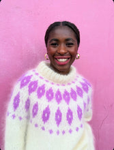 Laden Sie das Bild in den Galerie-Viewer, Loveknits Anna-Rosa Pullover

