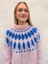 Laden Sie das Bild in den Galerie-Viewer, Loveknits Anna-Rosa Pullover
